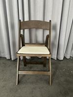 Chaise pliante Wimbledon en résine imitation bois pour événements, mariages et locations en gros