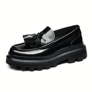 High-quality Designer Leather Shoes English-style Engraved <b>Block</b> Heel Pointed-toe Thick-soled Men's Designer Leather Shoes - Product Image 3