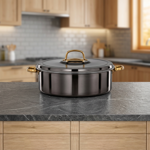 Casserole moderne en acier inoxydable avec couvercle, design rond, poignées en alliage de zinc - Product Image 1