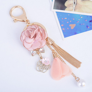 Llavero Personalizado con Dije de Corazón Rosa, Moderno, Metálico, con Esmalte, Lazo de Flores, Bonito Anillo para Llaves, Recuerdo para Mujeres y Niñas - Product Image 1