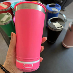 Botella de agua inteligente 4 en 1, brillo para recordarle que debe mantenerse hidratado, altavoz Bluetooth y luces de baile con tapa - Product Image 4