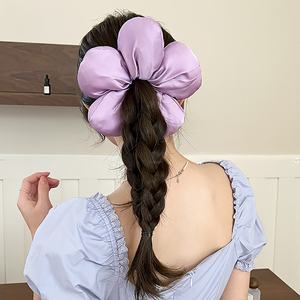 Scrunchies Oversize in Raso IFOND con Fiore in Spugna, Fascia per Capelli da Salone per Donne e Ragazze, per Feste e Acconciature - Product Image 1