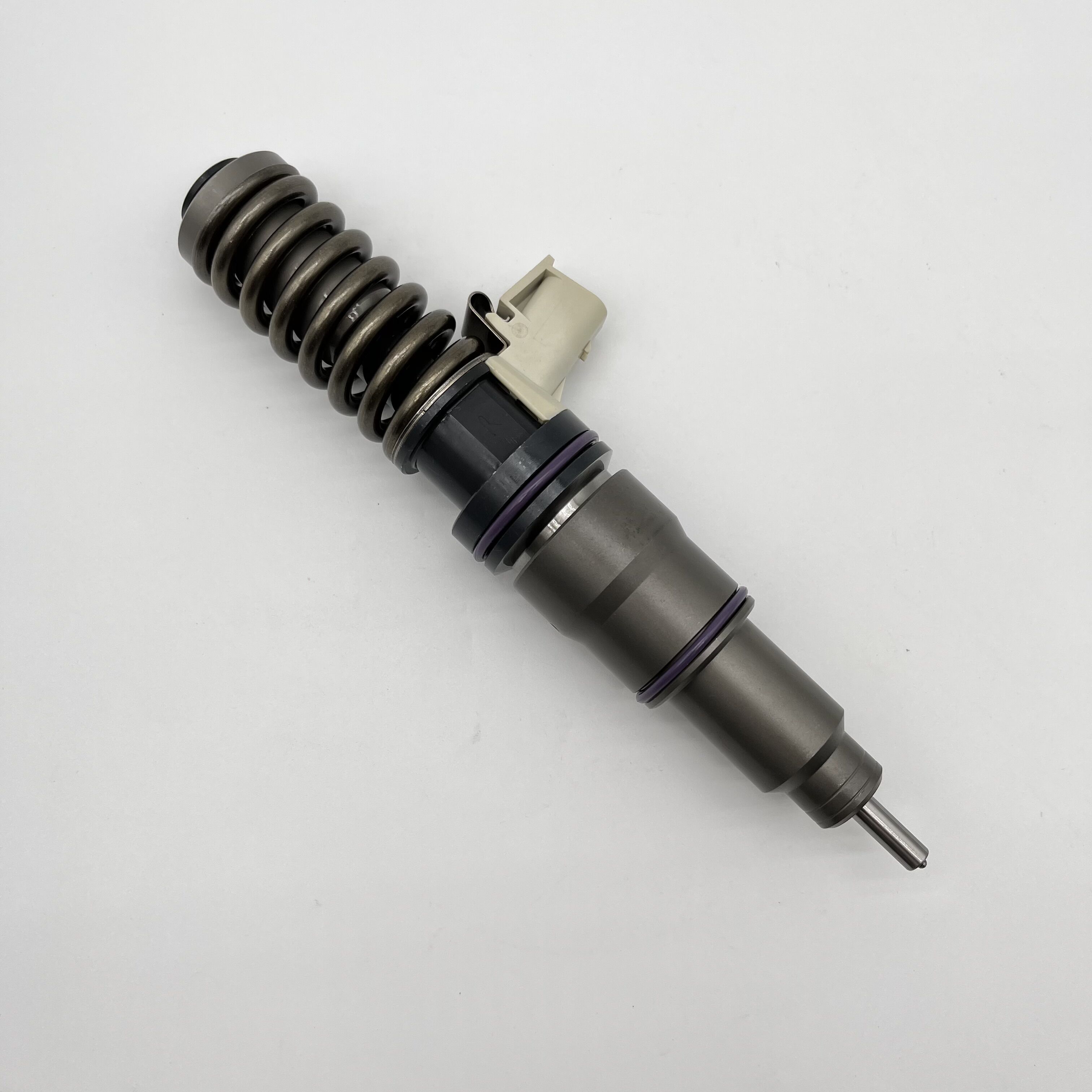 Diesel Injector Common Rail Injector Fuel Electronic Unit Injector 3801750 BEBE4D35001 BEBE4D04001 for RENAULT MD11 EURO 3 LOW P