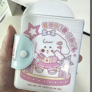 อัลบั้มรูปพีวีซีขนาดเล็ก 4x6 พิมพ์ลายตามสั่ง ดีไซน์ใหม่ สมุดบันทึกความทรงจำสำหรับสะสมเคป๊อป ทำจากวัสดุกระดาษ - Product Image 1