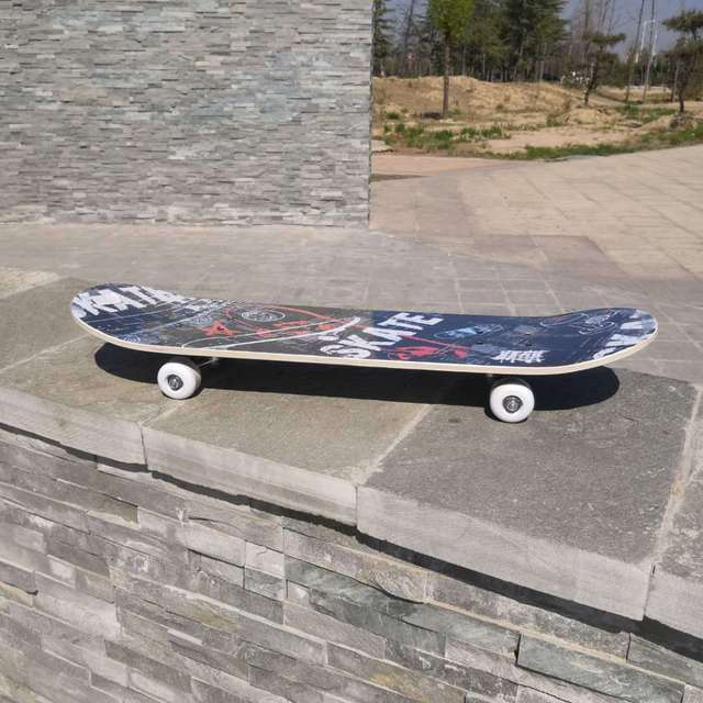 80cm children's maple double warp four wheel skateboard youth beginner skateboard wholesale External motion