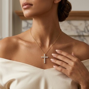 Exclusivo Transfronterizo: Collar de Cruz de Plata de Ley 925 con Moissanita para Mujer - Cadena de Clavícula Chapada en Oro Pt950 (Estilo Occidental) - Product Image 4