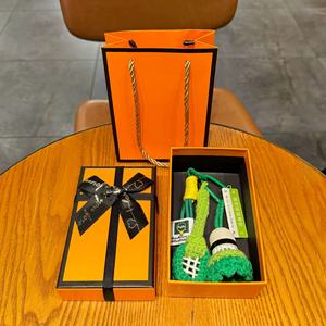 Porte-clés de badminton en crochet fait main, design créatif, mignon, pour les amoureux du sport, cadeau pour fille, breloque de sac à main, sangle de téléphone, porte-clés de voiture - Product Image 6