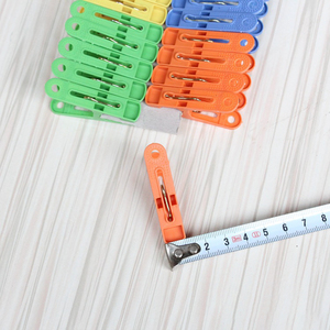 En gros 20 pièces/paquet 5*1.1cm 4 couleurs <span class=keywords><strong>pas</strong></span> <span class=keywords><strong>cher</strong></span> petites pinces à <span class=keywords><strong>linge</strong></span> en plastique, épingles à <span class=keywords><strong>linge</strong></span>, <span class=keywords><strong>pince</strong></span> à <span class=keywords><strong>linge</strong></span> - Product Image 3