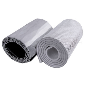 Double feuille d'aluminium réfléchissante <span class=keywords><strong>Isolation</strong></span> en mousse Barrière de chaleur rayonnante Matériau d'<span class=keywords><strong>isolation</strong></span> thermique pour toit - Product Image 3