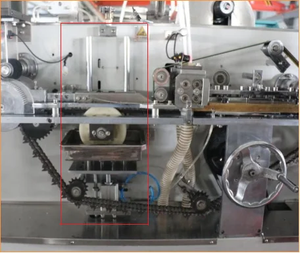Tamponi di <span class=keywords><strong>cotone</strong></span> completamente automatico macchina linea di produzione per la fabbricazione e il confezionamento di tamponi con nucleo cuscinetto componente - Product Image 4