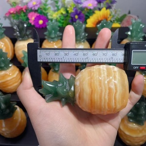 Vente en gros : Modèle de fruit sculpté en pierres précieuses naturelles (Calcite <span class=keywords><strong>Jaune</strong></span> + <span class=keywords><strong>Aventurine</strong></span> Verte) en forme d'ananas pour décoration et cadeau - Product Image 5