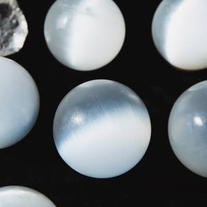 Nueva Esfera <span class=keywords><strong>de</strong></span> Selenita Pulida, Cristales Naturales, Piedras Curativas, Esfera <span class=keywords><strong>de</strong></span> Diferentes Tamaños para Colección, Joyería Ying Lai - Product Image 2