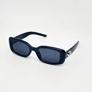 Индивидуальные оптовые дешевые классические черные модные солнцезащитные очки 2024 брендовые Модные солнцезащитные очки