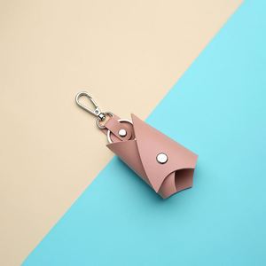 Factory Price Leather Bat Shape Cartoon Style Durable Coin Holder <b>Key</b> <b>Chains</b> Promotion Halloween Party Gifts - Product Image 3