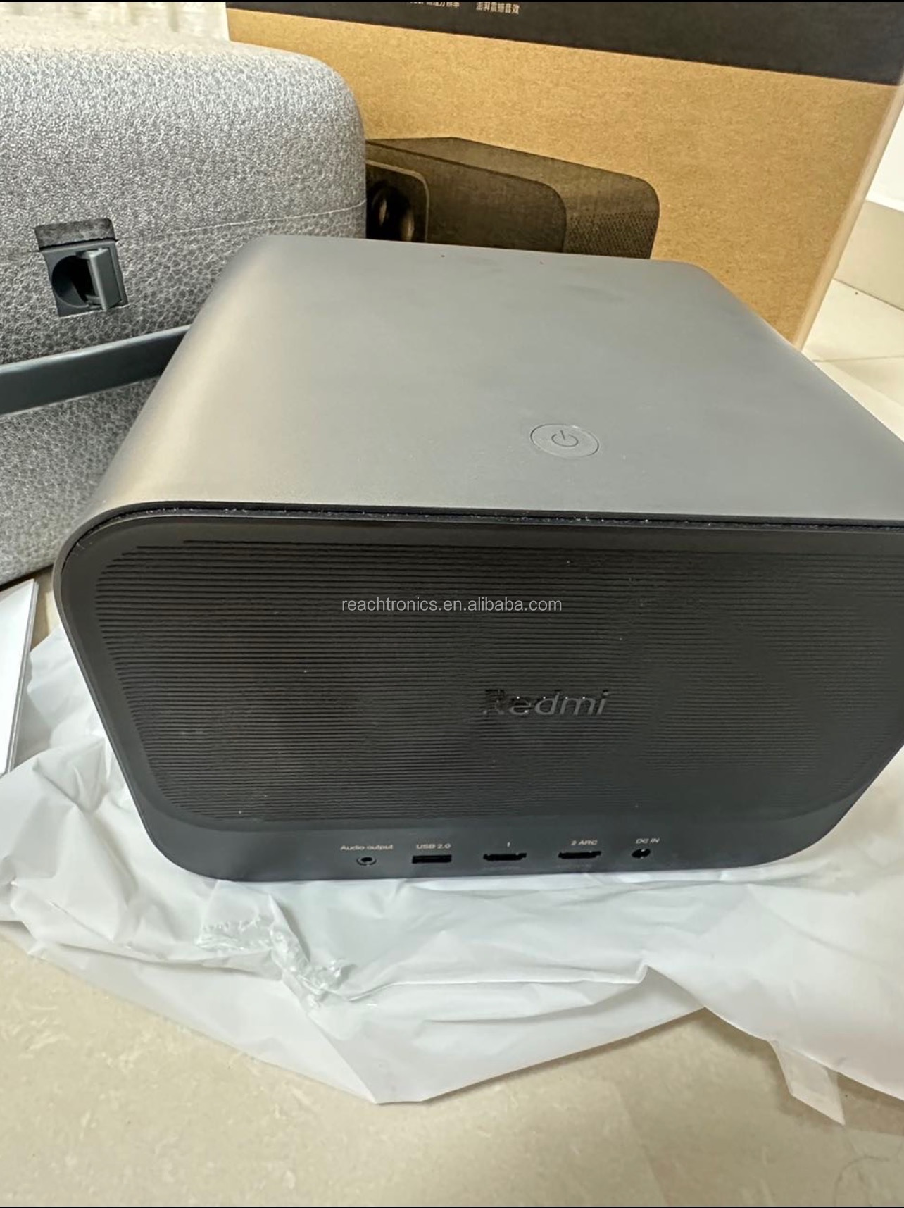 Xiaomi Redmi 3 Pro Projector - 470 Lumens, 1080P Smart
