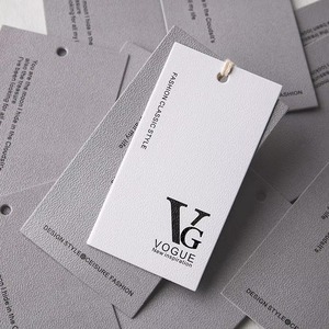 Etiquetas Colgantes y Etiquetas de Cartulina Ecológicas Impresas Personalizadas para Ropa, Zapatos y Bolsos - Papel Resistente con Tamaños y Colores Personalizados - Product Image 6