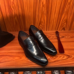 Zapatos de vestir para hombre hechos a mano y personalizados, elaborados con cuero de grano completo, ideales para negocios, bodas y uso en la oficina. - Product Image 2