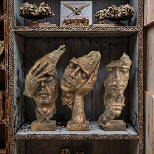 Precio de Fábrica Escultura de Resina Única, Arte Coleccionable, Decoración Moderna para el Hogar, Adornos Duraderos con Temática de Mujer Africana - Product Image 5