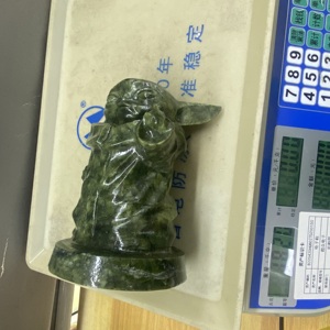 4lb naturel pierre de guérison cristal artisanat Xiuyan Jade <span class=keywords><strong>Yoda</strong></span> cristal dessin animé <span class=keywords><strong>Figurine</strong></span> pour la décoration - Product Image 5