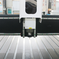 Routeur CNC Publicitaire 1325 3 Axes, Grande Machine de Découpe Acrylique pour le Traitement du Bois et du Métal