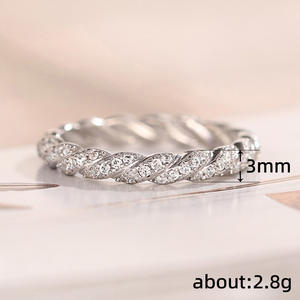 Anello di Lusso Q320 per Donna in Oro Massiccio 18K con Diamante Taglio Brillante Rotondo Colore D Naturale Fede Nuziale - Product Image 6