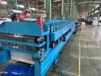 Tôle de toit Nantong HuahengTile faisant des machines 840/900mm 16 + 18 stations de formage petit pain de tuile de profil en acier formant la Machine