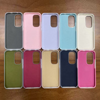 Coque de téléphone en silicone fabriquée en France pour smartphones Android, fine, avec bobine de charge magnétique sans fil et ports découpés avec précision
