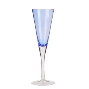 कस्टम रंगीन शैम्पेन ग्लास क्रिएटिव ब्लू वी-आकार की शैम्पेन बांसुरी स्पष्ट स्टेम शैम्पेन बांसुरी के साथ