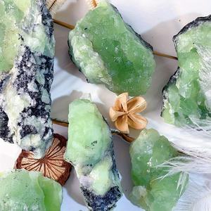 Piedras Curativas de Prehnita Verde Natural al por Mayor, Especímenes Minerales, Cristales Antiguos para Decoración - Product Image 6