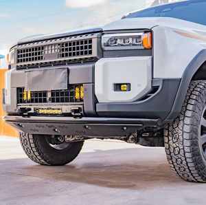 LC250 Pare-chocs tout-terrain Prado avec crochet de remorquage avant élégant, pièce automobile protectrice <span class=keywords><strong>et</strong></span> pratique, procurant une forte passion d'alimentation. - Product Image 4