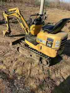 Excavadora Mini Komatsu PC09 Usada, Casi Nueva (90%), 1 Tonelada, Origen Japón, con Motor y Bomba, 2 Años de Garantía - Product Image 3