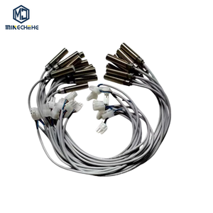 Module de contrôle industriel avec capteur PLC, neuf et original AM1/AP-1A - Product Image 1