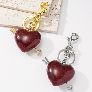 Llavero con Colgante de Corazón Rojo de la Serie Dulce y Linda, de Moda, Accesorio para Bolso, Regalo para Niña, Joyería al por Mayor, Venta Caliente 2026 - Product Image 1