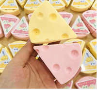 Nouveaux jouets anti-stress tendance en forme de fromage bicolore à montée lente, en PU souple, jouets mignons à presser pour filles, vente en gros