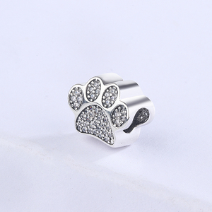 Las nuevas mujeres <span class=keywords><strong>de</strong></span> diamantes Cz plata perro mascota gato <span class=keywords><strong>de</strong></span> la pata colgante encantos pulseras - Product Image 4