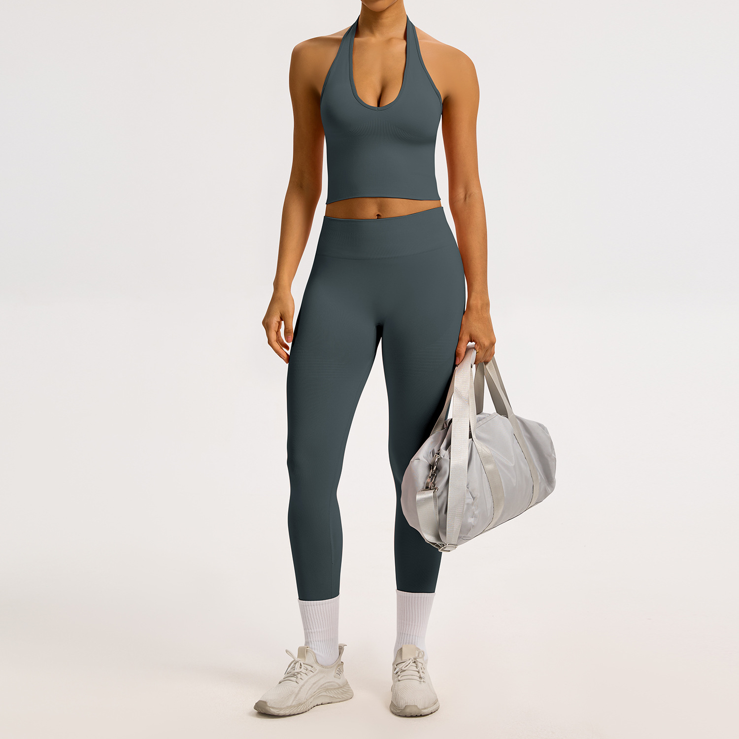 Soutien-gorge + pantalon gris foncé