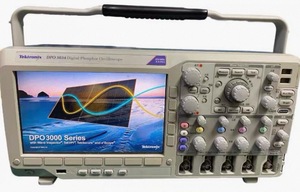Oscilloscope à signal mixte/fluorescence numérique à large bande passante Tektronix MSO/DPO3000 avec fréquence d'échantillonnage de 1,25 GSa/s et résolution 8 bits - Product Image 3
