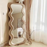 Miroir mural complet Offre Spéciale de sol grand miroir décoratif de forme ondulée irrégulière grand miroir sur pied