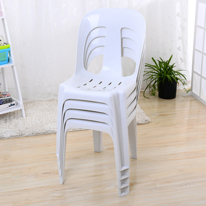 Fauteuil en Plastique Monobloc Blanc Léger de Luxe à Prix Bas pour Extérieur, Événements, Villas et Jardins - Product Image 1