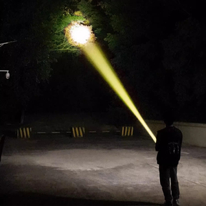Nuevo blanco láser telescópico Zoom linternas USB recargable antorcha Led alto lumen advertencia al aire libre Camping antorcha Luz