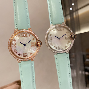 Reloj de Lujo para Mujer con Correa de Cuero Rosa, Caja de Dos Tonos, Bisel con Detalles de Diamantes y Esfera de Nácar Perlado - Product Image 5