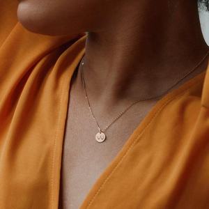 Collar Personalizado <span class=keywords><strong>de</strong></span> Concientización sobre el Cáncer <span class=keywords><strong>de</strong></span> Mama, Collar <span class=keywords><strong>de</strong></span> <span class=keywords><strong>Lactancia</strong></span>, Joyería Feminista Poderosa, Collar con Colgante <span class=keywords><strong>de</strong></span> Disco Mini Simple - Product Image 4