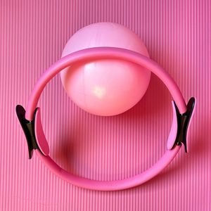Pilates Circle Juego de cinco piezas Ecológico Eva Estiramiento Ayuda NBR Banda de resistencia 25cm Yoga Bola de paja Combinación de anillo - Product Image 1