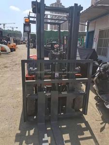 Montacargas HELI Usado de Alta Calidad, 3.5 Toneladas, Transmisión Manual, Tracción Delantera, Mástil de Tres Etapas, Motor Diésel ISUZU, Longitud de Horquilla de 1070 mm, Sólido - Product Image 6