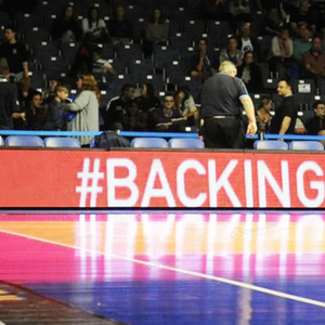 Écran d'affichage LED IP65 P10 pour panneau mural vidéo à écran tactile de stade de sport pour ascenseur multimédia de magasin de détail de football de basket-ball - Product Image 1