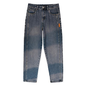 Jeans fuselés pour hommes en denim bleu délavé, décontractés pour le quotidien, avec étiquette personnalisée, vente en gros et approvisionnement en vrac - Product Image 1