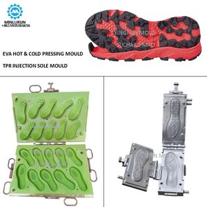 قوالب نعال أحذية كرة القدم الرجالية المخصصة لعام <span class=keywords><strong>2026</strong></span>، قوالب نعال خارجية من المطاط والإيفا - Product Image 1