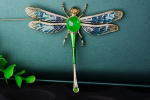 Nuevo diseño señoras elegante joyería de moda chino jade verde esmalte libélula broche al por mayor personalizado - Product Image 6