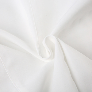 Camisa bávara de estilo vintage con encaje, cintura entallada, cinturón y mangas con volantes, abotonada - una blusa de manga corta de diseño exclusivo - Product Image 6