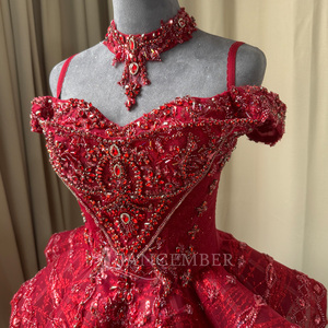 Robe de soirée de luxe rouge Mc034 avec corset en dentelle perlée, appliques florales, péplum et surjupe, col choker, pour bal de promo et fêtes Jancember - Product Image 2